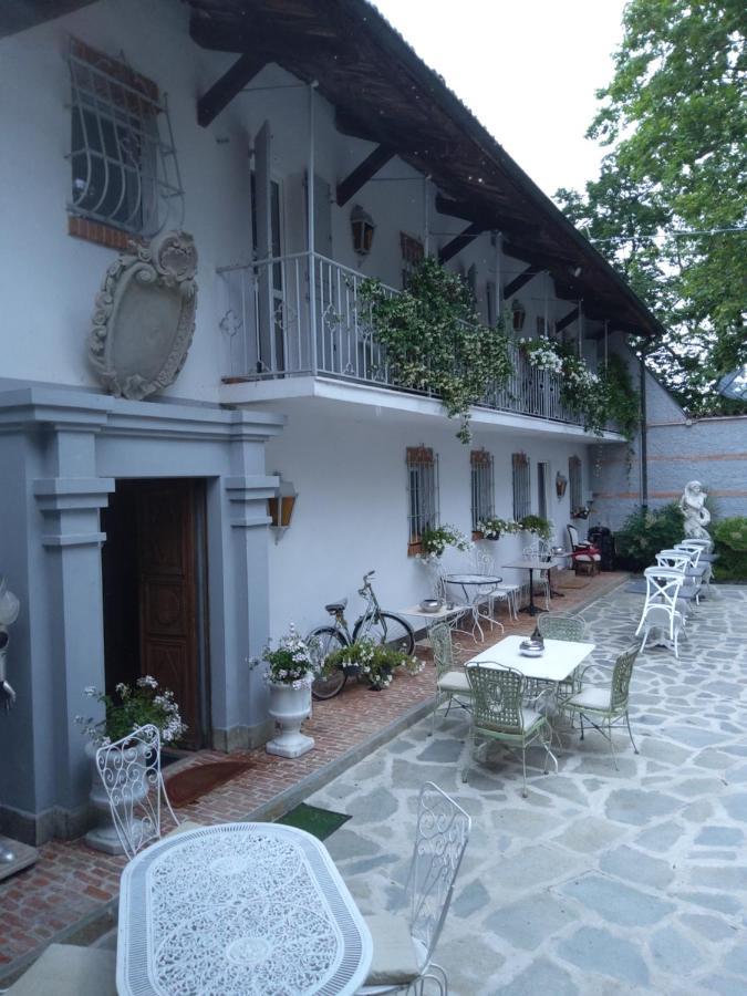 Antica Villa Cuneo- Guest House - "B&B E Non Un Hotel A Cuneo" 외부 사진