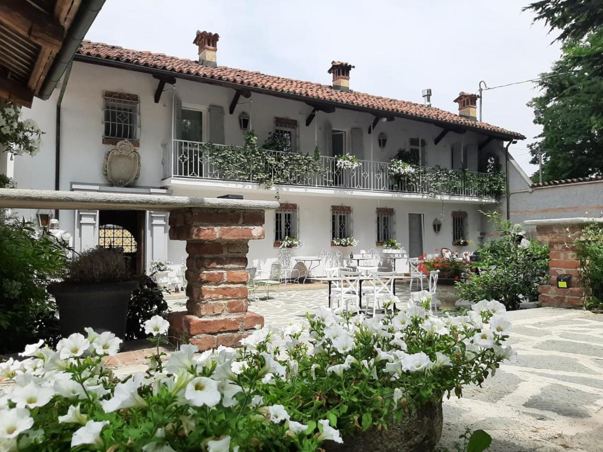 Antica Villa Cuneo- Guest House - "B&B E Non Un Hotel A Cuneo" 외부 사진
