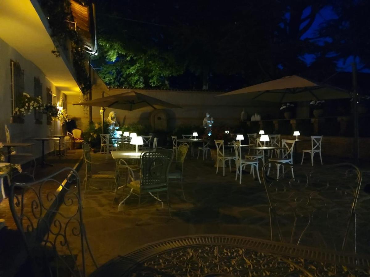 Antica Villa Cuneo- Guest House - "B&B E Non Un Hotel A Cuneo" 외부 사진