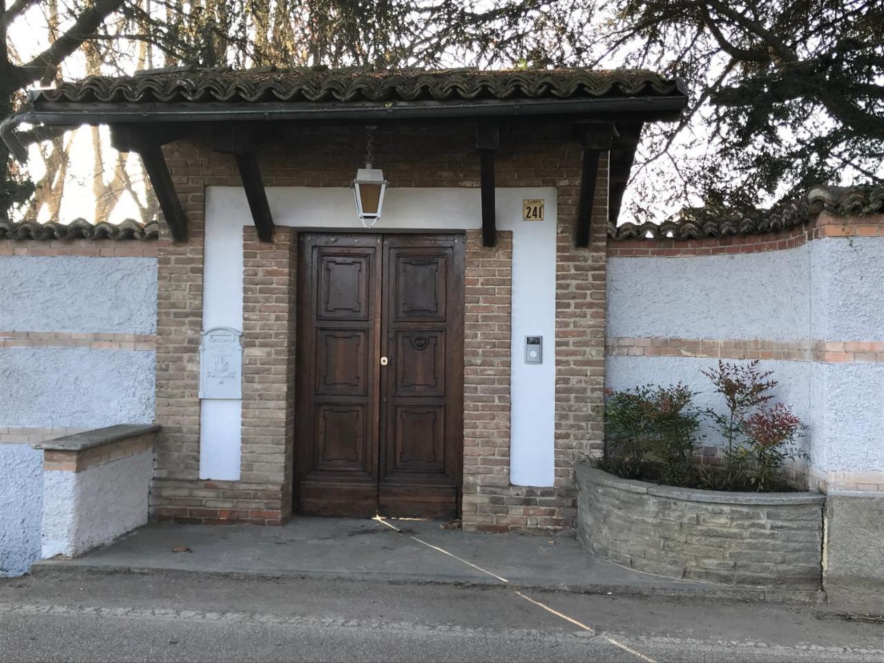 Antica Villa Cuneo- Guest House - "B&B E Non Un Hotel A Cuneo" 외부 사진