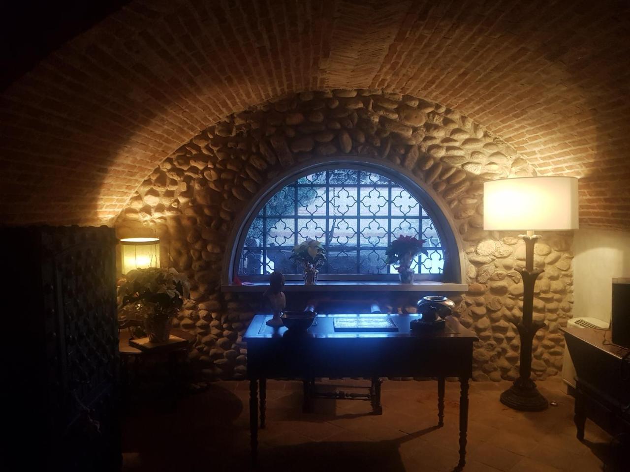 Antica Villa Cuneo- Guest House - "B&B E Non Un Hotel A Cuneo" 외부 사진