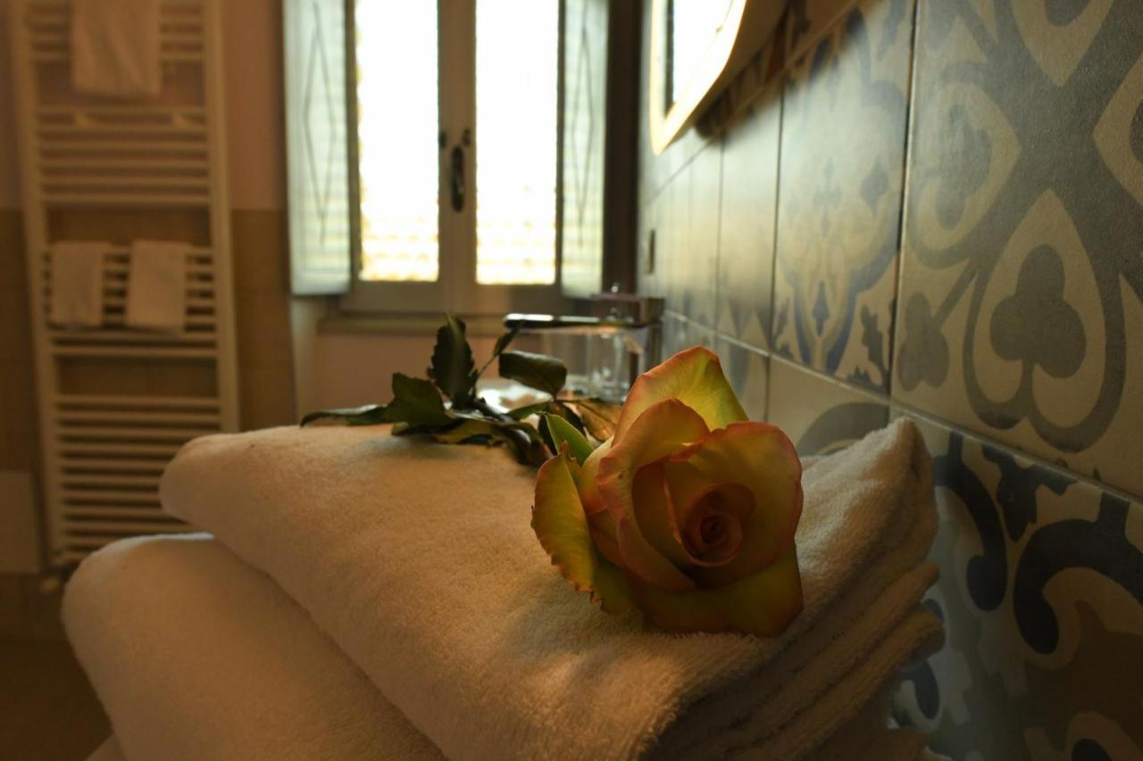 Antica Villa Cuneo- Guest House - "B&B E Non Un Hotel A Cuneo" 외부 사진