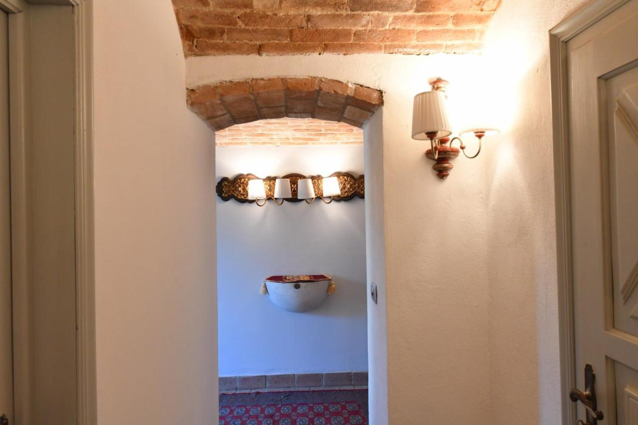 Antica Villa Cuneo- Guest House - "B&B E Non Un Hotel A Cuneo" 외부 사진