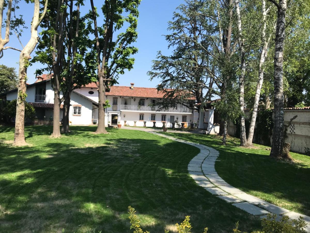 Antica Villa Cuneo- Guest House - "B&B E Non Un Hotel A Cuneo" 외부 사진